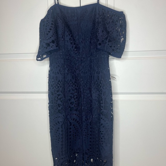 Chelsea 28 Off Shoulder Navy Lace Dress Size Small - Picture 1 of 9
